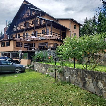 Pensiunea La Taverna Trăisteni Екстериор снимка