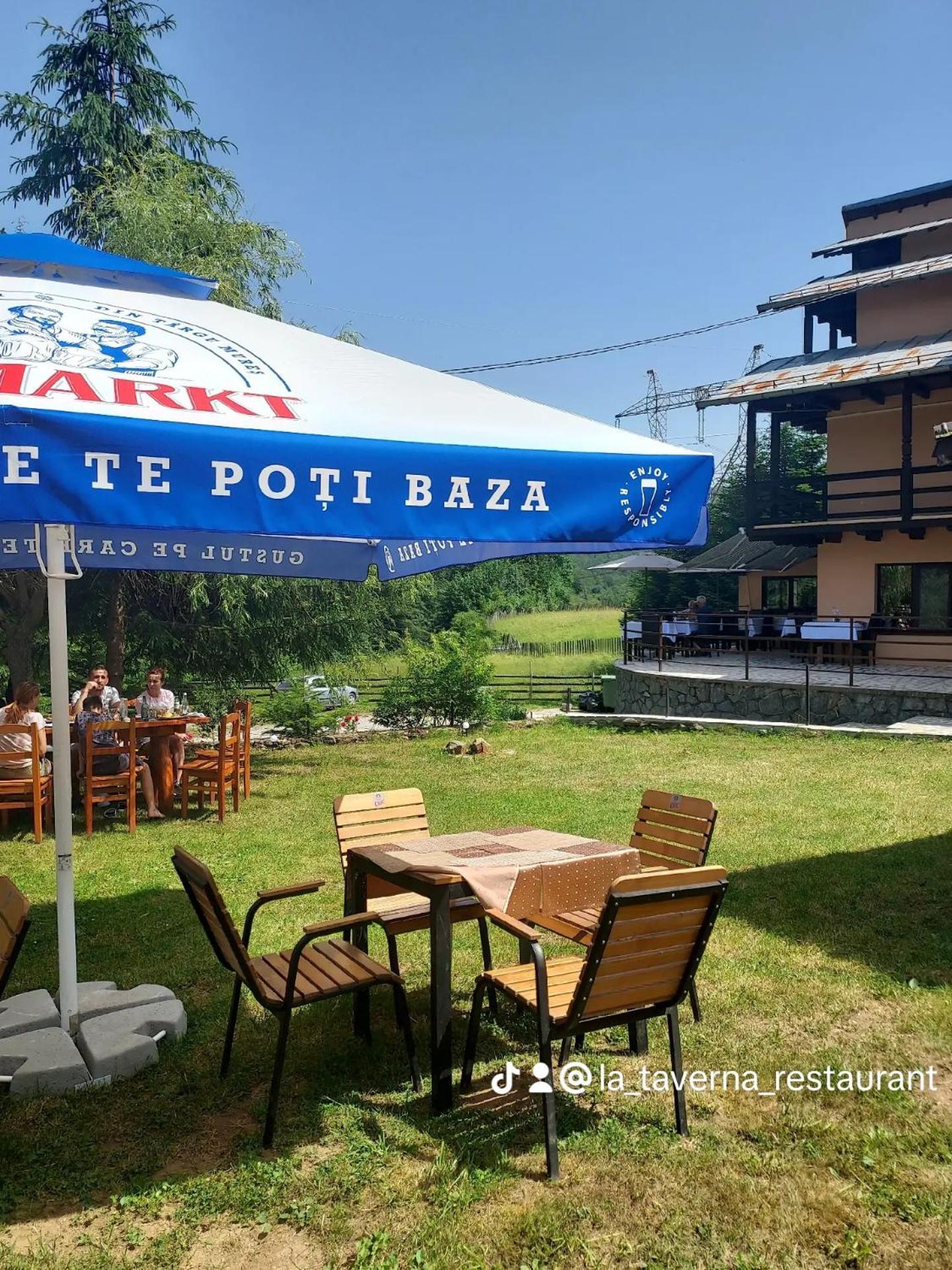 Pensiunea La Taverna Trăisteni Екстериор снимка