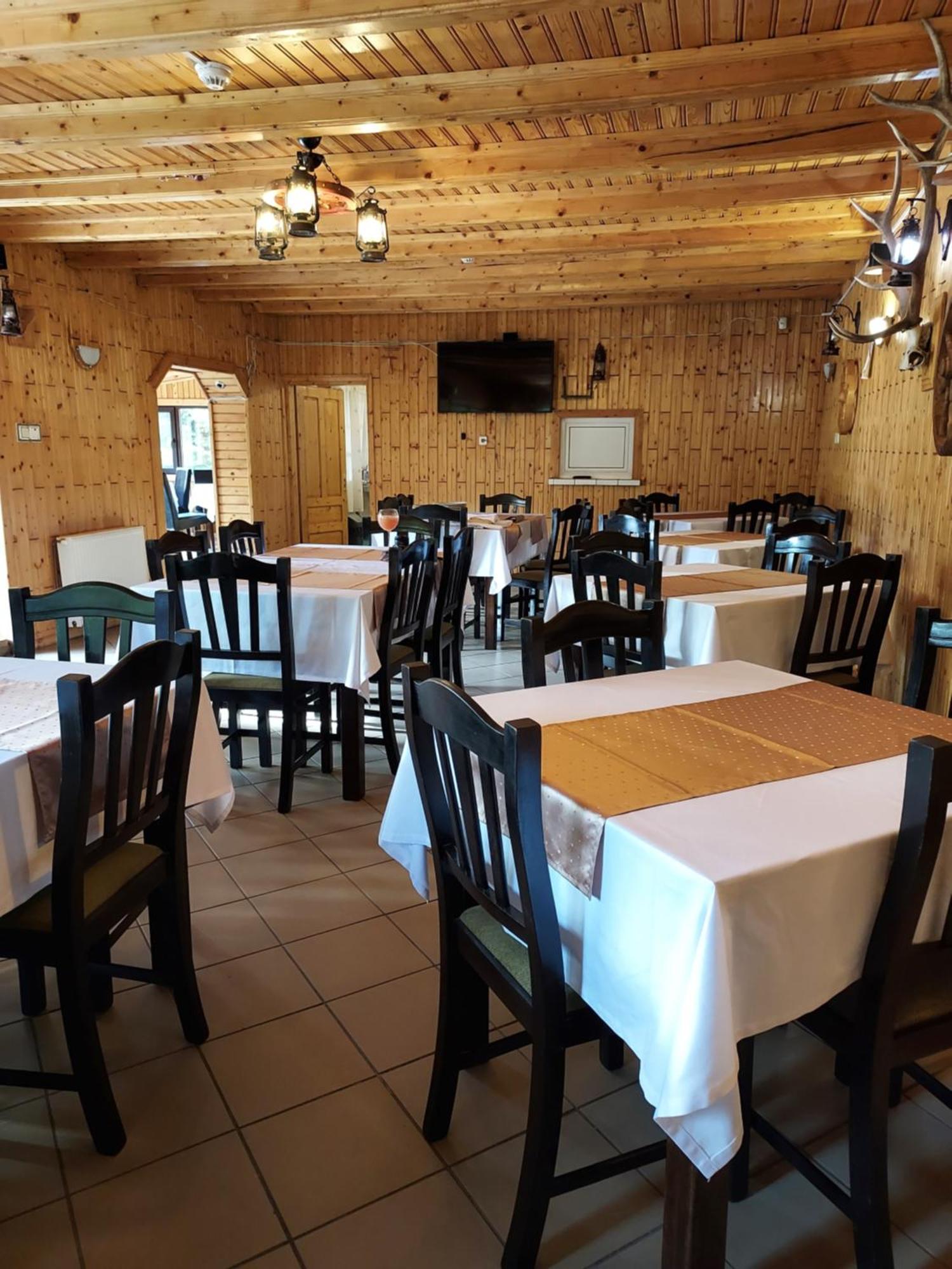 Pensiunea La Taverna Trăisteni Екстериор снимка