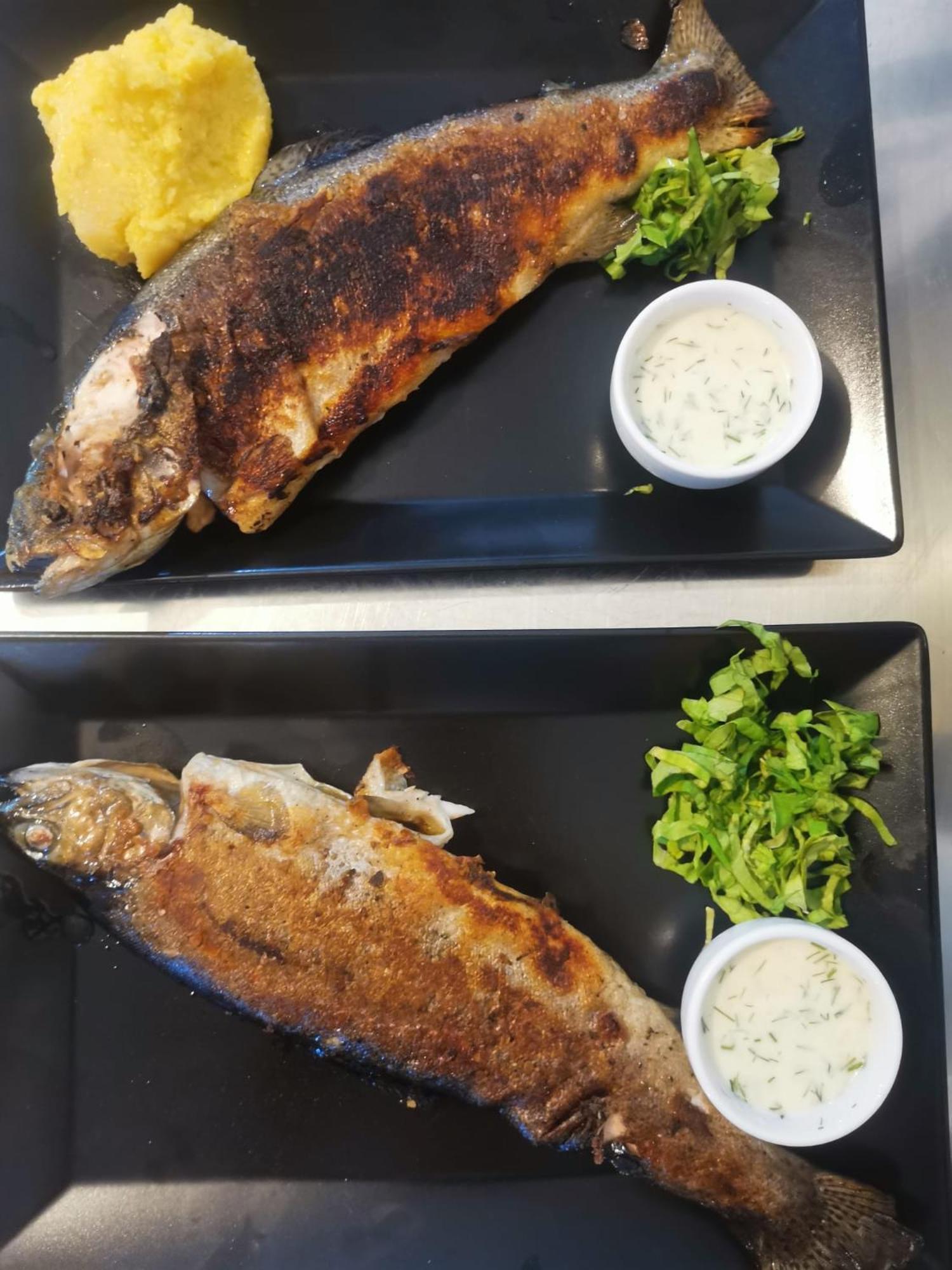 Pensiunea La Taverna Trăisteni Екстериор снимка