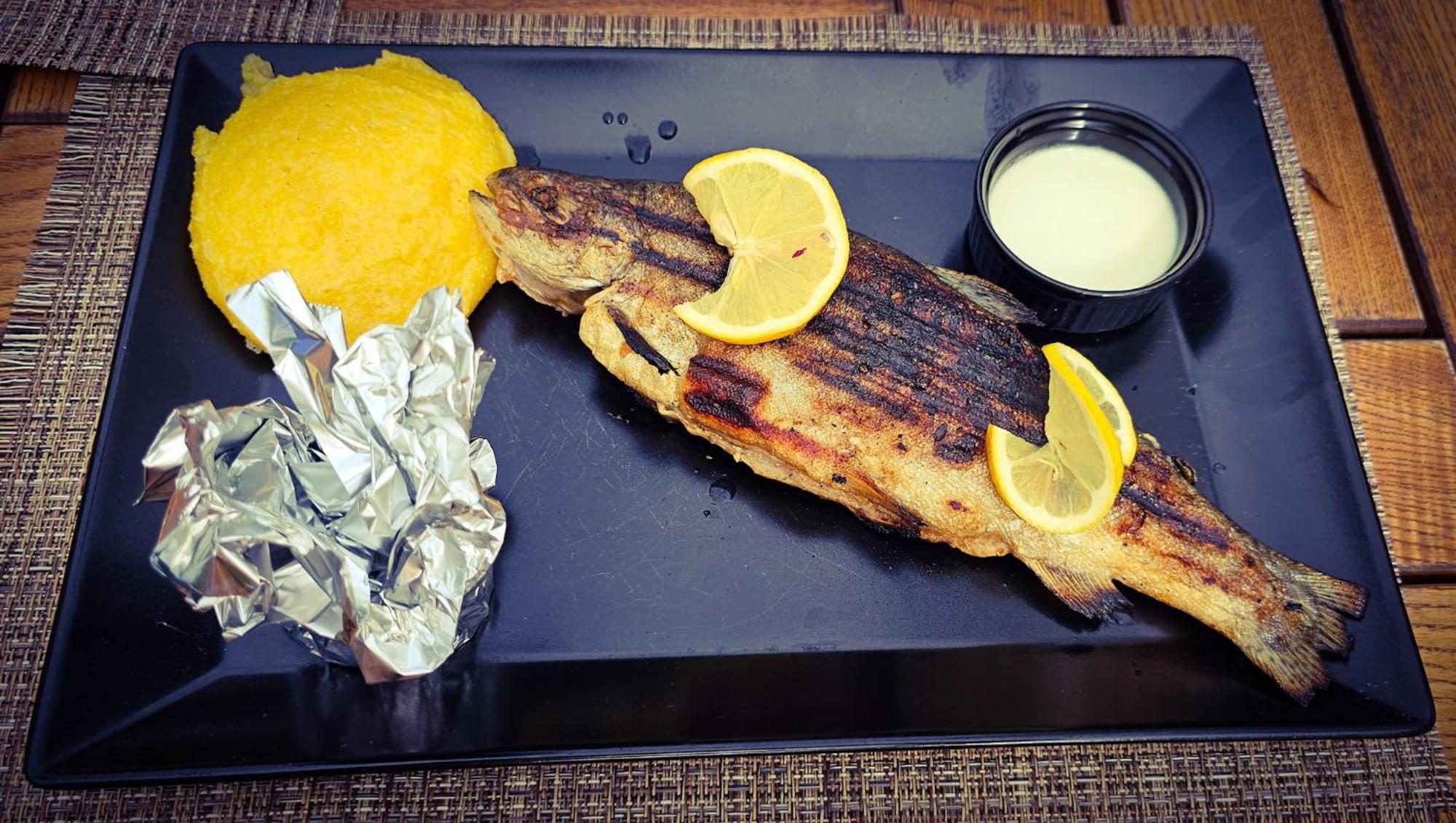 Pensiunea La Taverna Trăisteni Екстериор снимка